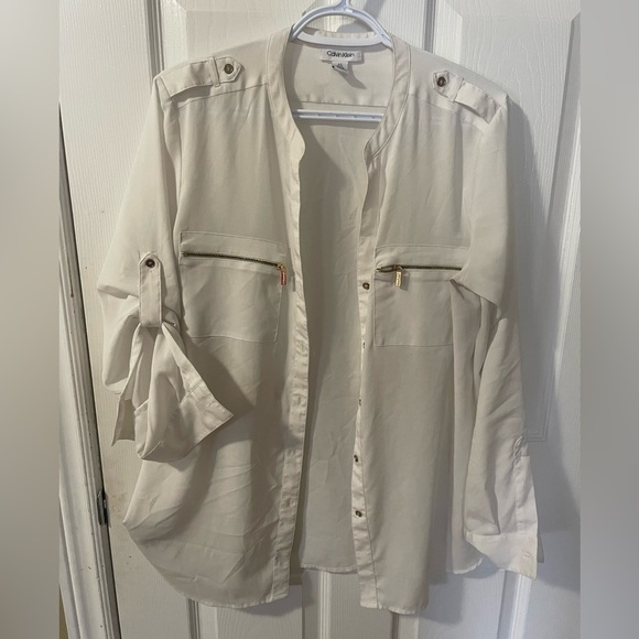 Calvin Klein Off-White Modern Essential Blouse - Chic & Versatile - Picture 5 of 13